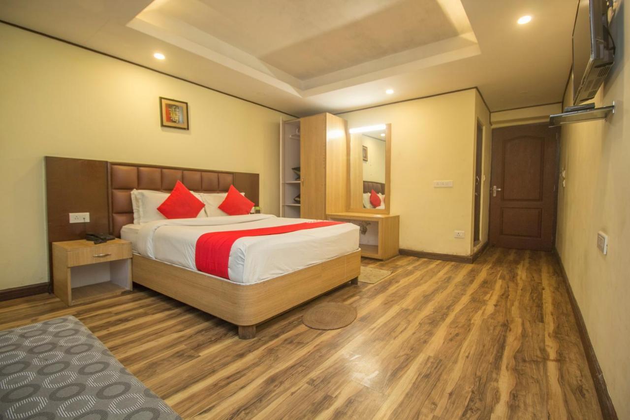 Stayapart - Potala Residency, Darjeeling