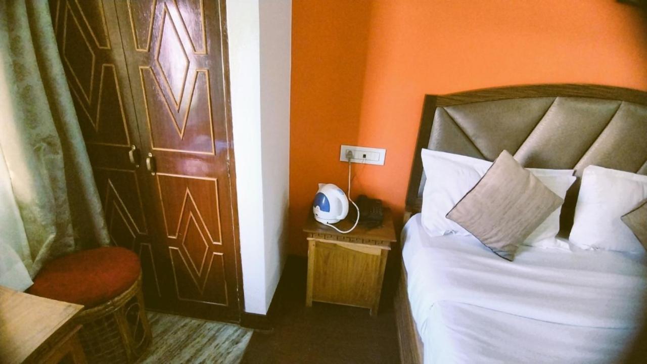 Kasturi Palace & Restaurant Darjeeling 3* Darjeeling (West Bengal)