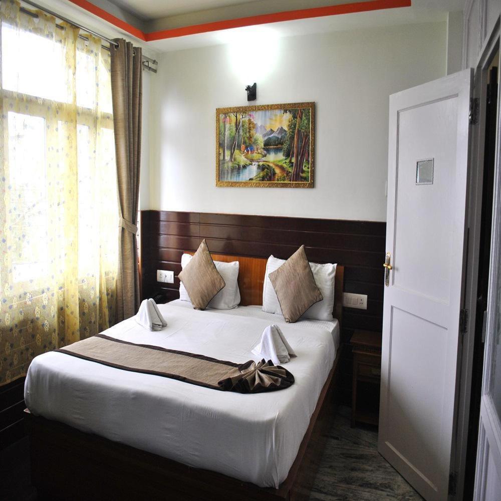 Motel Kasturi Palace & Restaurant Darjeeling 3*