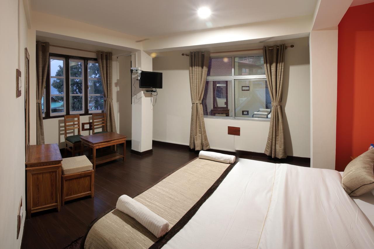 Kasturi Palace & Restaurant Darjeeling