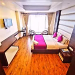 Hotel Pink Mountain