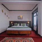 Hotel Pradhan