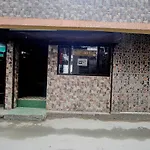 Oyo 79616 Hotel Mayur