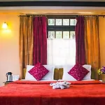 Hill Crown Retreat