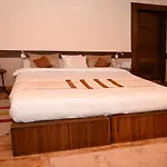 Chamong Chiabari Mountain Retreat