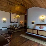 Ama Stays & Trails Puttabong Cottage, Darjeeling
