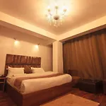 King\'S Bridge Suites & Spa