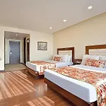 Summit Montana Suites & Spa
