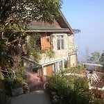 The English Cottage Darjeeling