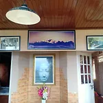 Pinewood Homestay Dali