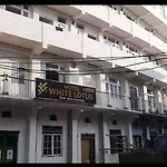 Hotel White Lotus