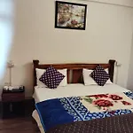 Hotel White Lotus