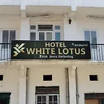 Hotel White Lotus