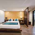 Yashshree Sanderling Mall Road