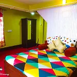 Hillyhood Homestay