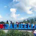 Darjeeling Heights - A Boutique Mountain View Homestay