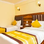 Hotel Raj Ville - Darjeeling Hotel Near Mall Road