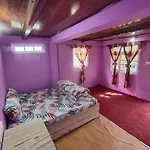 Boho Homestay, Rangbhang