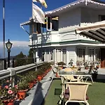 Udaan Dekeling Resort, Darjeeling