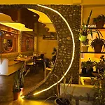 Hotel Golden Orchid