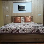 Little Singamari Home Stay