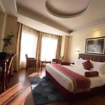 Crescent Resort, Darjeeling