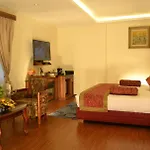 Crescent Resort, Darjeeling
