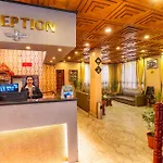 Muscatel Fairmont - 100 Mts From Mall Road
