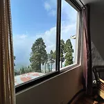 Darjeeling Heights - A Boutique Mountain View Homestay