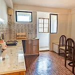 Monratino The Snow Roost- 10 Mins Walking Distance From Mall Road- Attached Balcony With Kanchenjunga Mountain View-Kitchen Available