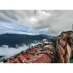 Indus Mount Royale Hotel And Spa, Darjeeling