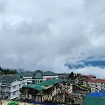 Grg Broadway Anexy Darjeeling Near Chowk Bazar - Excellent Service Recommended & Couple Friendly