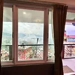 Yepplo\'S Stunning Mountain View 2-Bedroom Apartment With Private Kitchen - 24Hrs Caretakers & Power Backup