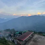 Darjeeling S Square Home Stay