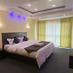 Hotel Amaira , Merry Villa