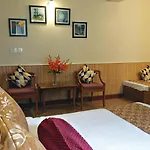 Serenity Taksa Palace