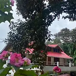 Bloomfield Farmhouse And Eco-Resort