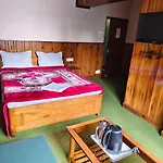 Hotel Red Rose