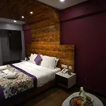 Mount Conifer Suites & Spa