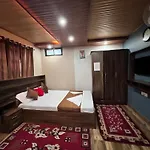 Traditional Hotel & Restaurant !! Kurseong !! Best Hotel In Kurseong