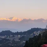 Veronica Alpina Mountain View Homestay