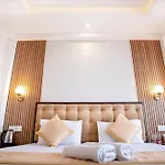 Highlander\'S Inn By Ivy Group Of Hotels