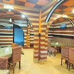V Boot Hotel Broadway Mall Road Darjeeling - Restaurant - Perfect Location With A Luxury Collection Hotel