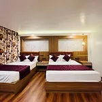 Luxury Stay At Hotel Broadway Boutique Mall Road Chowrasta Near Mahakal Temple