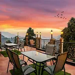 Summit Grace Boutique Hotel & Spa