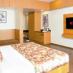 Summit Montana Suites & Spa At Mall
