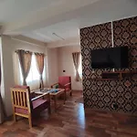 Alpenglow Homestay