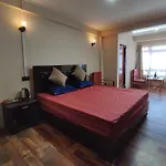 Alpenglow Homestay