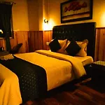 Hotel Himalayan Queen