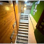 Hotel Broadway Annecy Darjeeling - Near Mall Road With Luxury & Spacious Room - Book Now